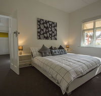 Cowan Street Bungalow - Port Augusta Accommodation