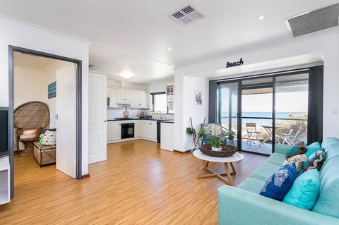 Blissful Beachfront Beachouse - Port Augusta Accommodation 7