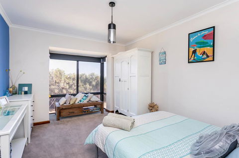 Blissful Beachfront Beachouse - Port Augusta Accommodation 10