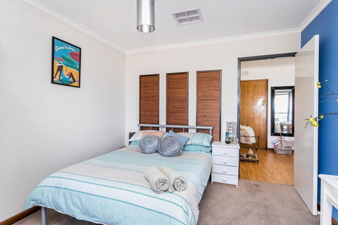 Blissful Beachfront Beachouse - Port Augusta Accommodation 12