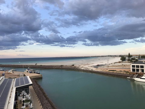 Ocean View Luxury Apartment & Suite - Port Augusta Accommodation 2