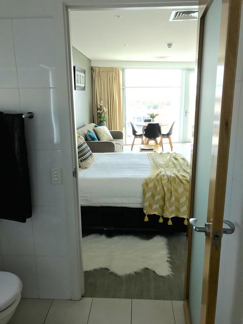 Ocean View Luxury Apartment & Suite - Port Augusta Accommodation 16