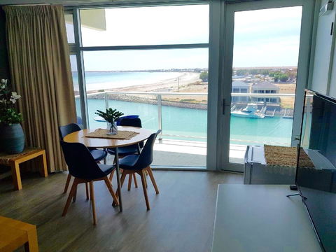 Ocean View Luxury Apartment & Suite - Port Augusta Accommodation 5