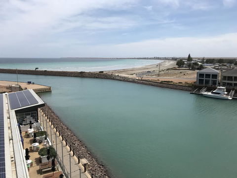 Ocean View Luxury Apartment & Suite - Port Augusta Accommodation 7