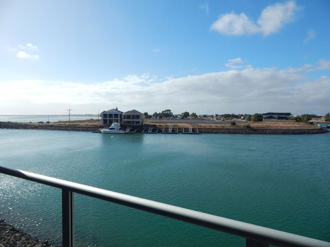 Wallaroo Marina Executive Apartments - Port Augusta Accommodation 18