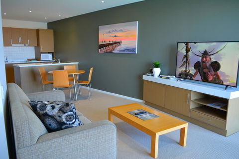 Wallaroo Marina Luxury Apartment - Port Augusta Accommodation 9