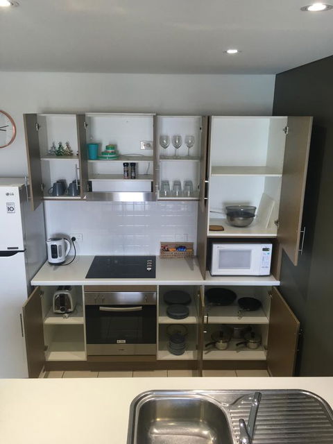 Wallaroo Marina Luxury Apartment - Port Augusta Accommodation 8