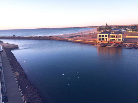 Wallaroo Marina Luxury Apartment - Port Augusta Accommodation 25