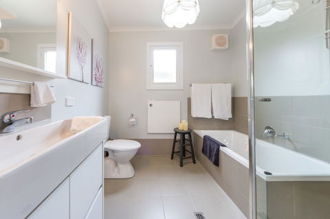 McLaren Vale Getaway - Port Augusta Accommodation 7