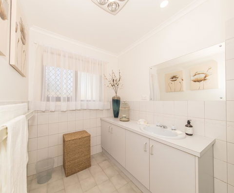 Tanunda\'s Magpie House - Port Augusta Accommodation 18