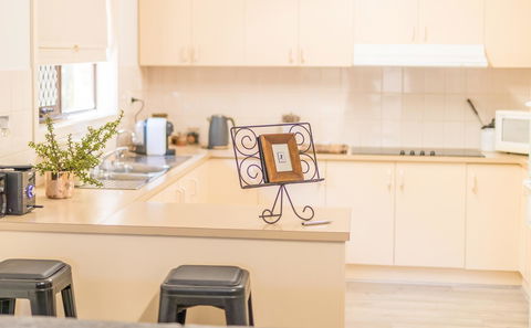 Tanunda\'s Magpie House - Port Augusta Accommodation 11