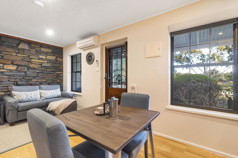 Stonewell Cottages And Vineyards - Port Augusta Accommodation 34