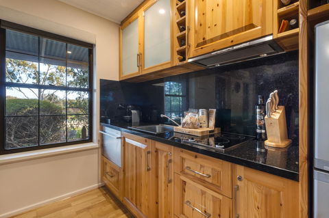 Stonewell Cottages And Vineyards - Port Augusta Accommodation 37