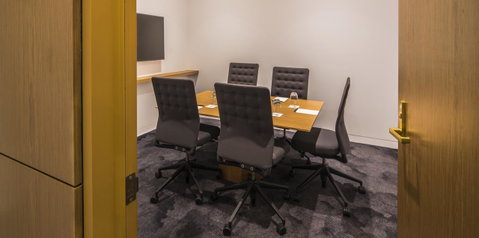 Pullman Adelaide - Port Augusta Accommodation 11