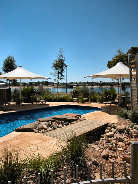 Majestic Oasis Apartments - Port Augusta Accommodation 8
