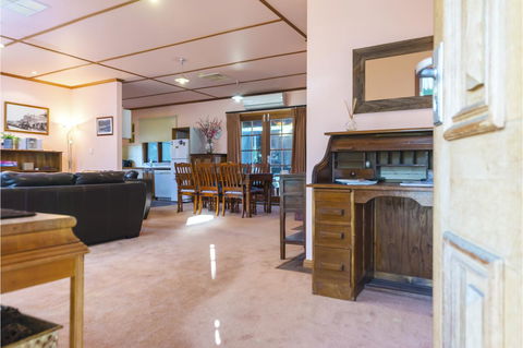 Rustic On 13th - Port Augusta Accommodation 2