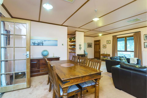 Rustic On 13th - Port Augusta Accommodation 7