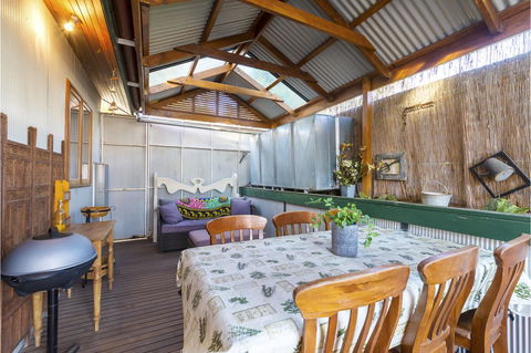 Rustic On 13th - Port Augusta Accommodation 9