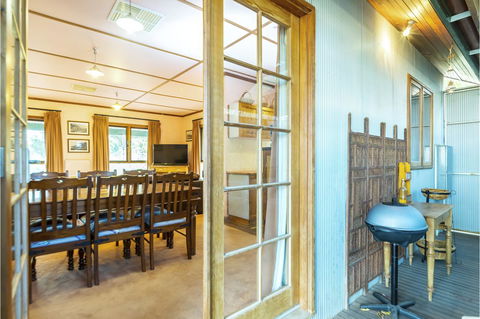 Rustic On 13th - Port Augusta Accommodation 11