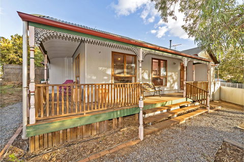 Rustic On 13th - Port Augusta Accommodation 18