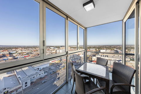 IStay Precinct Adelaide - Port Augusta Accommodation 20