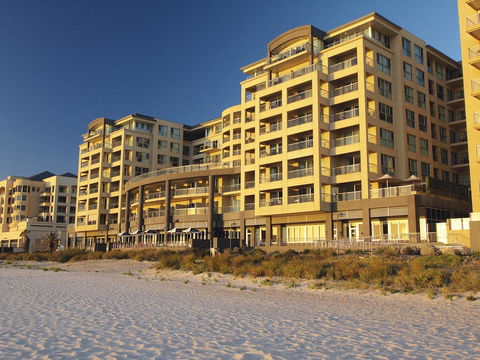 Oaks Glenelg Plaza Pier Suites - Port Augusta Accommodation 1