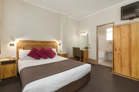 Adelaide Paringa - Port Augusta Accommodation 9