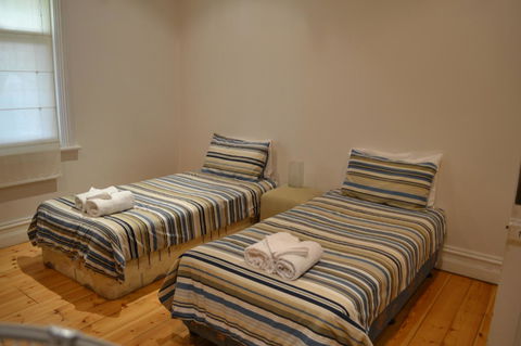 Tin House In Tanunda - Port Augusta Accommodation 4