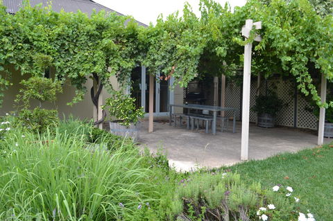 Tin House In Tanunda - Port Augusta Accommodation 9