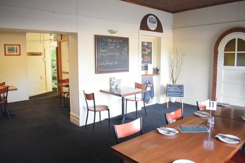 Commercial Hotel Morgan - Port Augusta Accommodation 5
