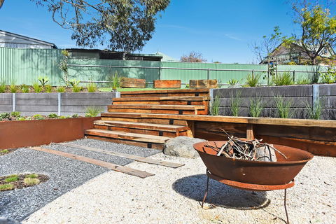 Port Of Call - Port Willunga - C21 SouthCoast Holidays - Port Augusta Accommodation 2
