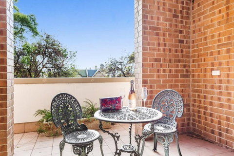 Adelaide Style Accommodation-Close To City-North Adelaide-3 Bdrm- FREE Parking - Port Augusta Accommodation 16