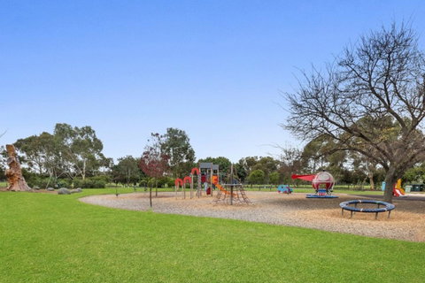 Adelaide Style Accommodation-Close To City-North Adelaide-3 Bdrm- FREE Parking - Port Augusta Accommodation 33
