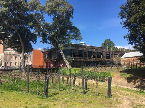 Adelaide Style Accommodation-Close To City-North Adelaide-3 Bdrm- FREE Parking - Port Augusta Accommodation 39