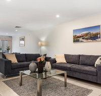 Close to City - Spacious 3 Bedroom Townhouse