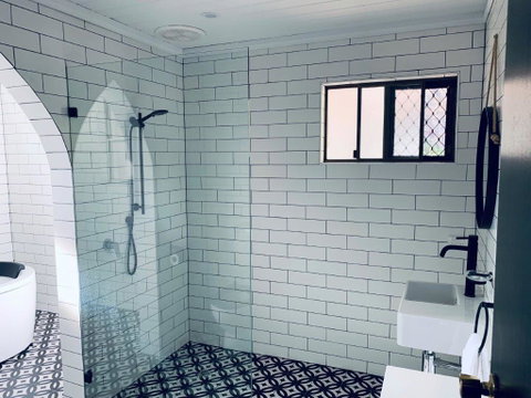 The Manor Basket Range - Port Augusta Accommodation 10