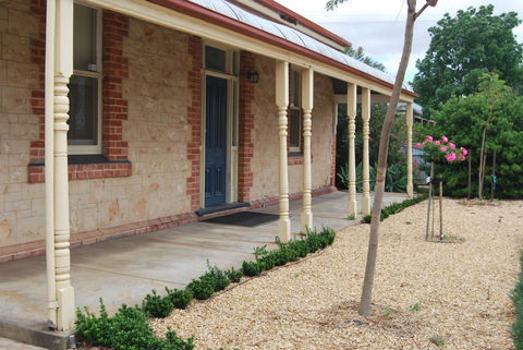 Jacaranda Cottage - Port Augusta Accommodation 12