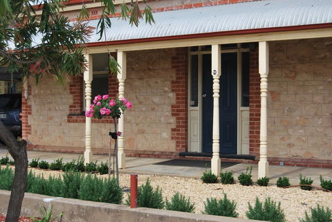 Jacaranda Cottage - Port Augusta Accommodation 13