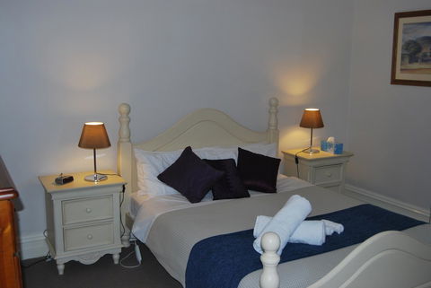 Jacaranda Cottage - Port Augusta Accommodation 4