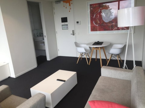 Tasha\'s Apartments On Warwick - Port Augusta Accommodation 3