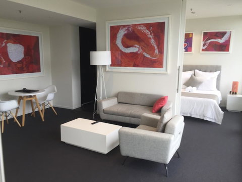 Tasha\'s Apartments On Warwick - Port Augusta Accommodation 10