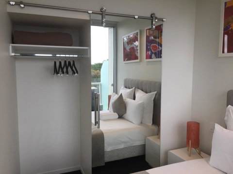 Tasha\'s Apartments On Warwick - Port Augusta Accommodation 24