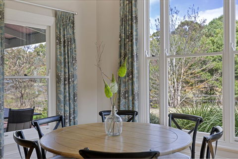 Grandview Accommodation - The Elm Tree Apartments - Port Augusta Accommodation 8