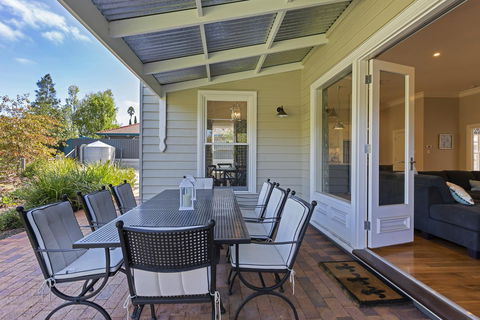 Grandview Accommodation - The Elm Tree Apartments - Port Augusta Accommodation 27