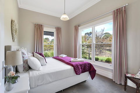 Grandview Accommodation - The Elm Tree Apartments - Port Augusta Accommodation 12