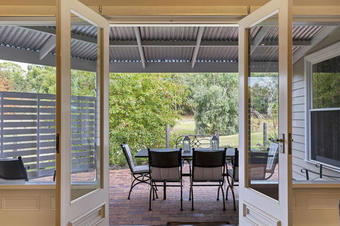 Grandview Accommodation - The Elm Tree Apartments - Port Augusta Accommodation 18