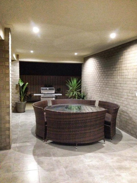 Casavino Luxury Villa - Port Augusta Accommodation 8