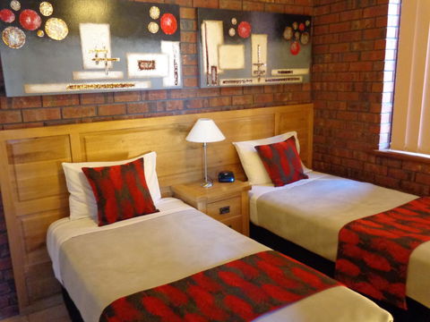 Glenelg Gateway Apartments - Port Augusta Accommodation 8
