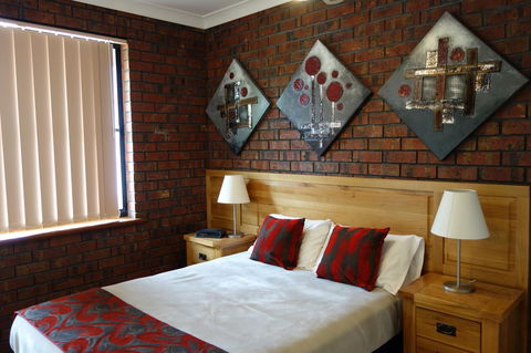 Glenelg Gateway Apartments - Port Augusta Accommodation 0