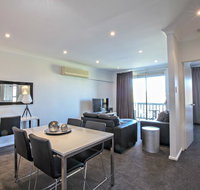 Adelaide DressCircle Apartments - Archer Street